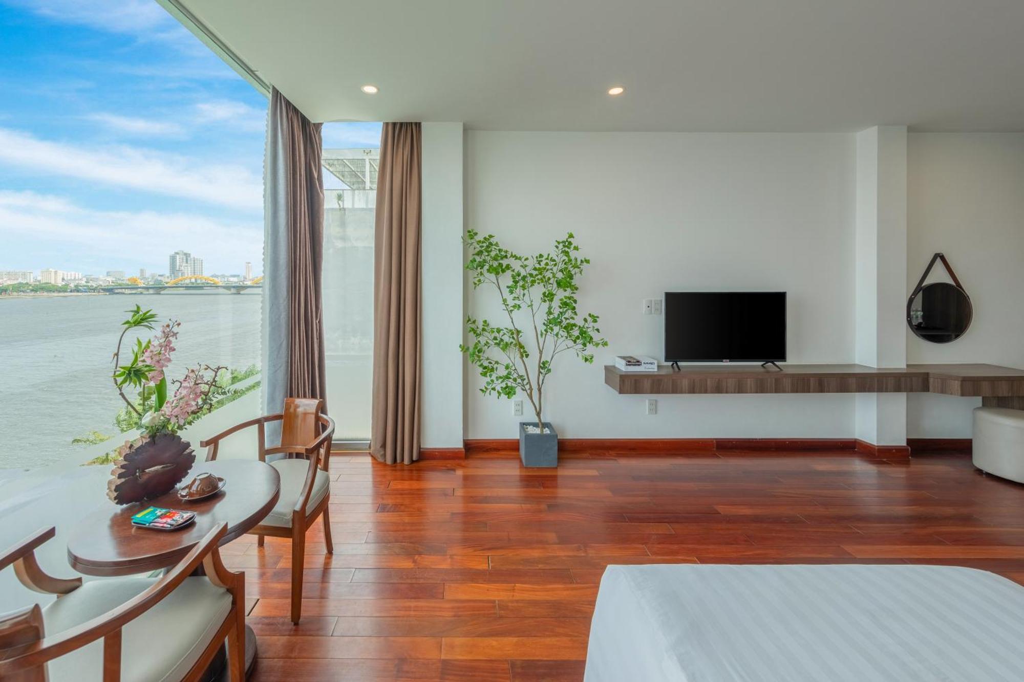 Hoang Linh Riverside Hotel Danang Da Nang Exterior foto